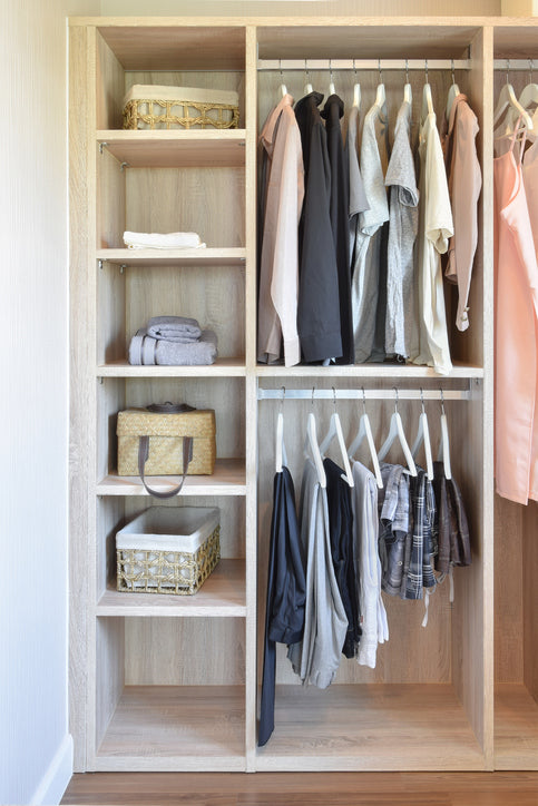 Closet Organization Tips & Tricks for the New Year