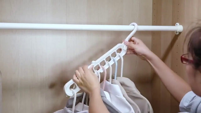 Space Saver Plastic Magic Hanger Clothes Rack